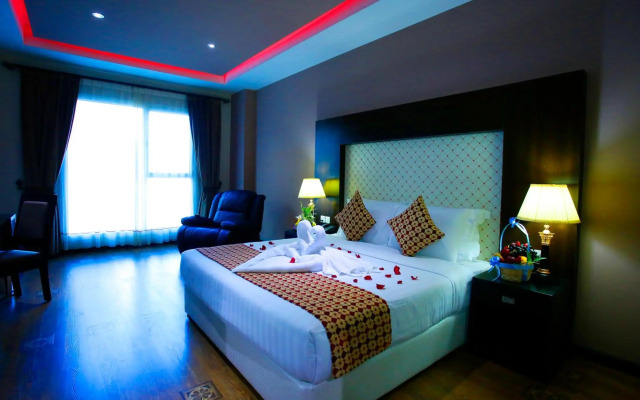 Crystal Palace Hotel