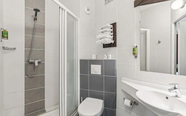 Hotel AKENA La Ferté Bernard