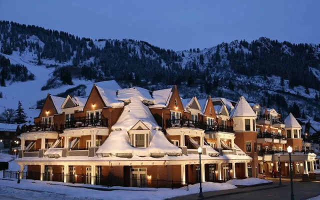 Aspen Mountain Residences 2 Bedroom Luxury Residence Club Condo