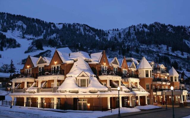 Aspen Mountain Residences 2 Bedroom Luxury Residence Club Condo