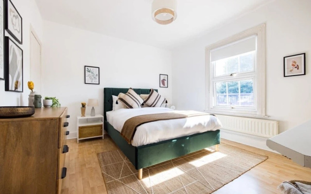The Reading Wonder - Stunning 2bdr Flat With Parking