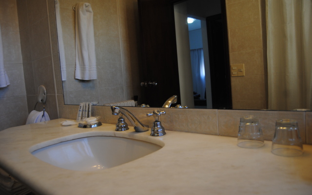 Iberia Hotel