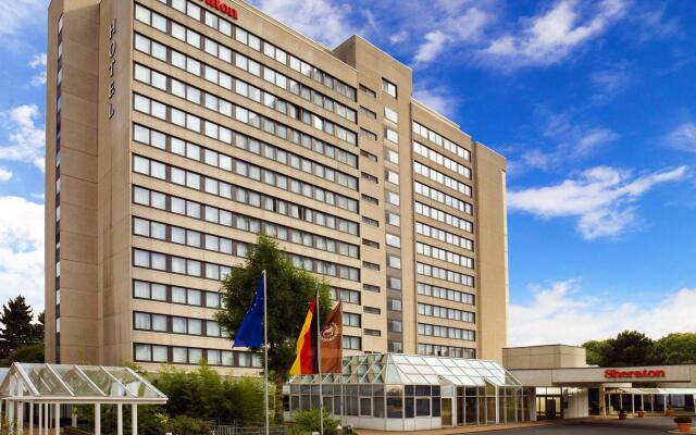 Crowne Plaza Frankfurt Congress Hotel