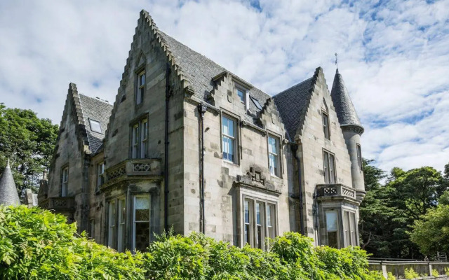 Taypark Estate