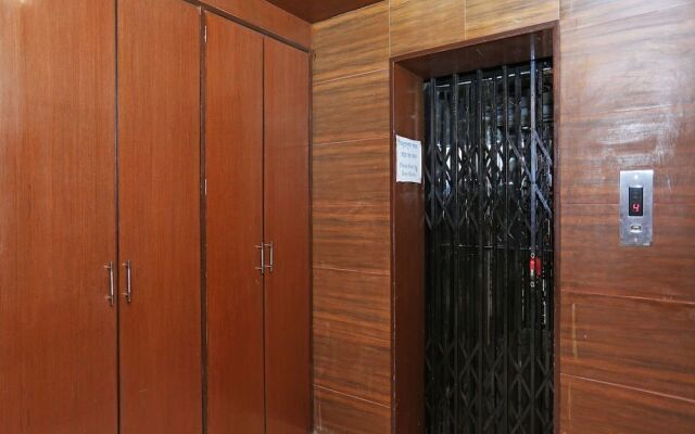OYO 24855 Ambassador Hotel