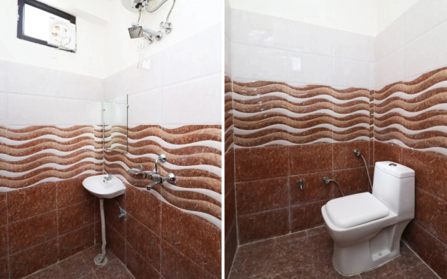 Hotel Dev by OYO Rooms