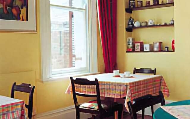 Hillcrest Manor Guesthouse