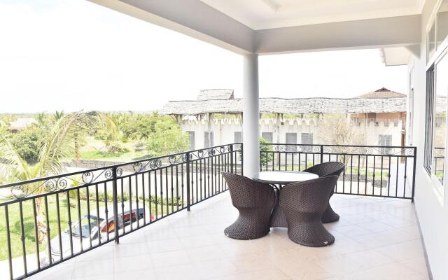 Sea Crest Hotel