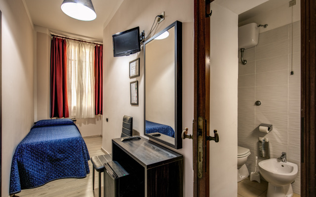 Flom Boutique Hotel