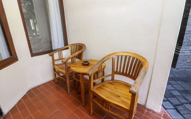 Nida Rooms Bali Bakungsari Kemboja at Hotel the Flora Kuta Bali