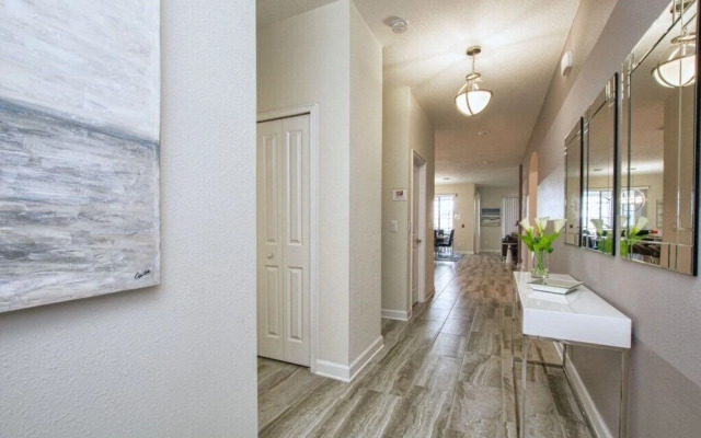 4718sh - Storey Lake