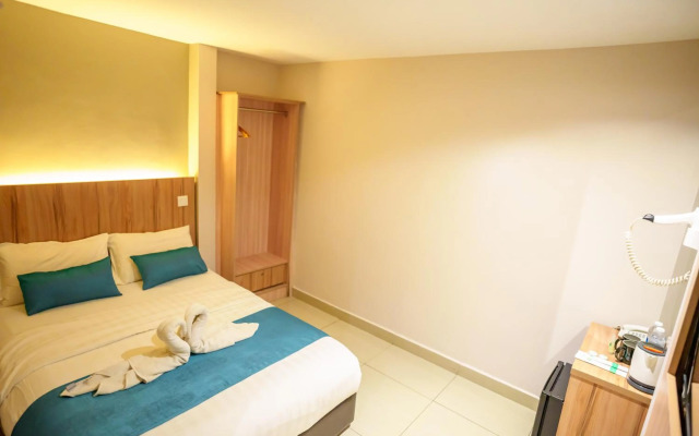 Alaxis Hotel