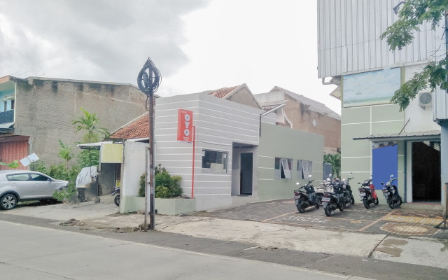 OYO 2228 Arwinda Costel Syariah