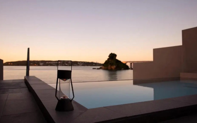 Feliz Villa Suite Kourijima View