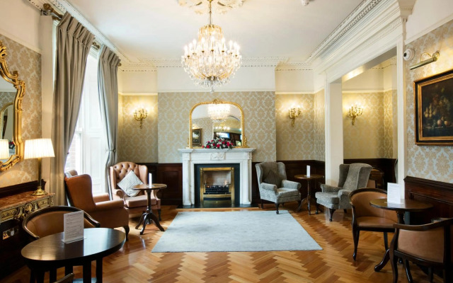 Harcourt Hotel