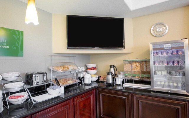 Comfort Suites Baytown I - 10