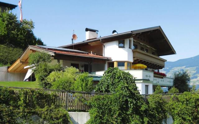 Apartments home Spieljochbahn, Fügen