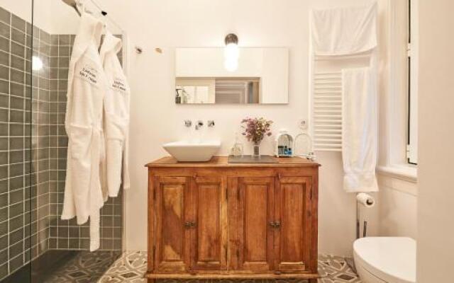 Lisbon Inn Lapa Suites
