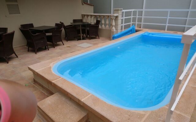 Arenal Pins Hostal