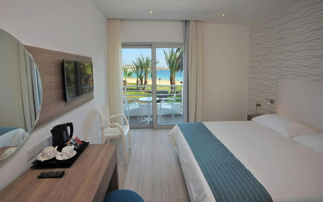Okeanos Beach Boutique Hotel