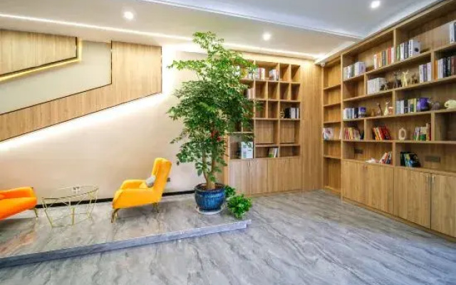 Ciximulinsenyingyuan Hotel