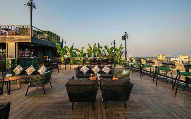 May De Ville Trendy Hotel & Spa