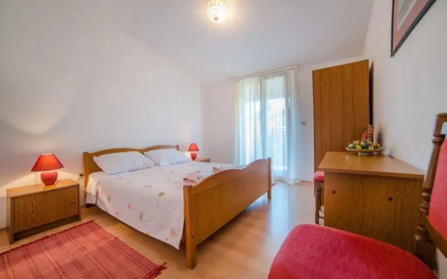 Apartments Pino 106