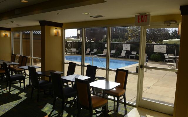 Fairfield Inn By Marriott Evansville East