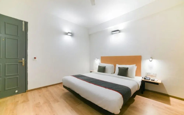 Oyo Townhouse 38136 Shivalik Mercantile Co-Operative Bank