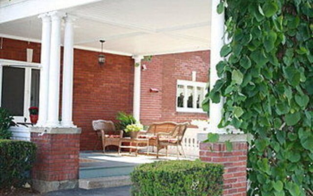 Mountain Laurel Bed & Breakfast