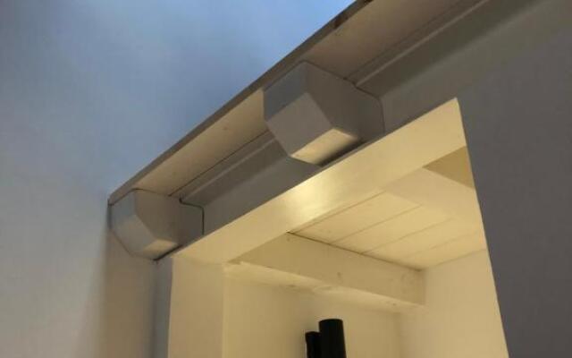 Palazzina privata di due piani con soppalco