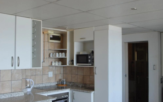 Accommodation Front - Classy 4 Sleeper with Ocean Views