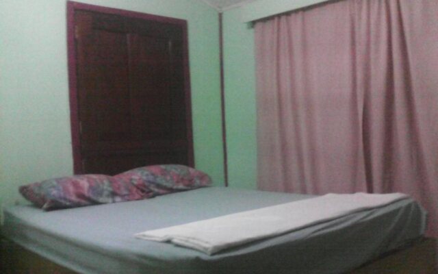 Dora's Hostel