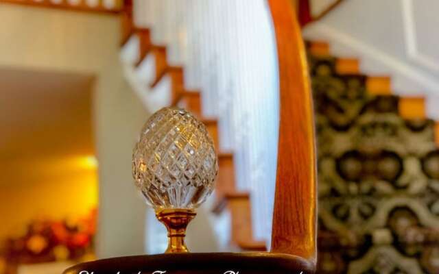 Sea Mist Waterfront Inn