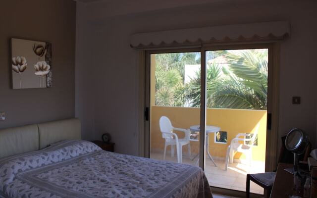 Immaculate 3-bed House in Pentakomo