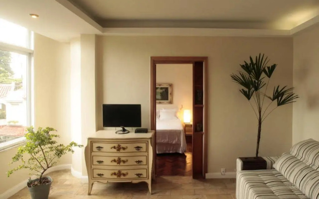 Hotelinho Urca Guest House