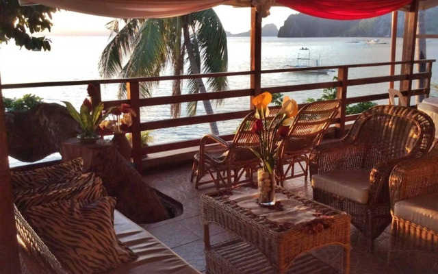 La Casa Teresa Beach Resort