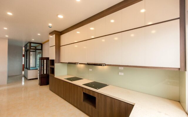 Honeymoon Hotel and Apartment