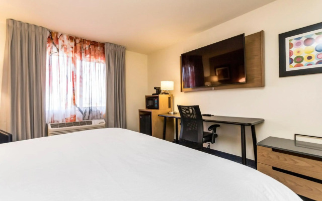 Courtyard by Marriott Merced