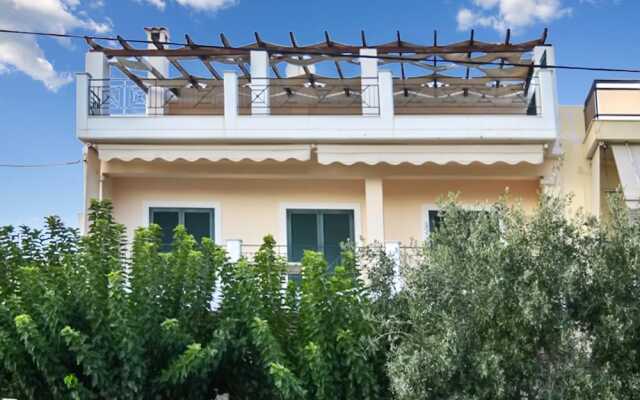 Villa With 4 Bedrooms in Karistos, With Wonderful sea View, Enclosed G