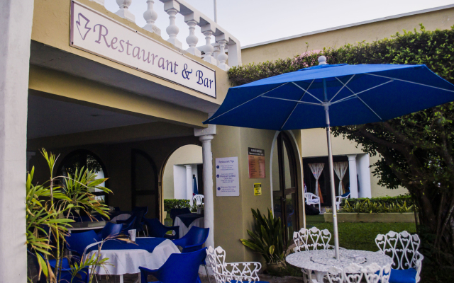 Villablanca Garden Beach Hotel