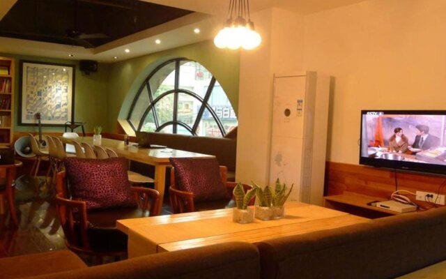 Nanning Travelling With Hostel (Min Sheng Lu)