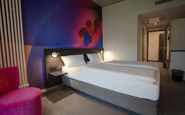 Qubixx Stadtmitte Hotel