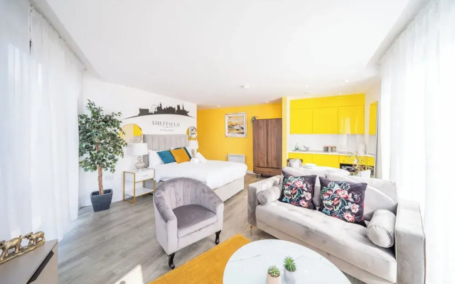 Priestley House Apartment - City Retreat