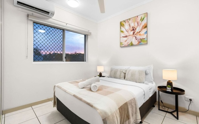 Zen Dockside Point Marina View - Patio - Parking – Guest Rooms – Darwin