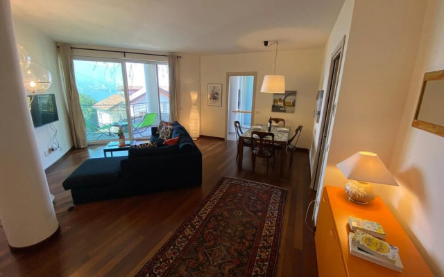 Emma Apartment With Terrace Lake View in Verbania