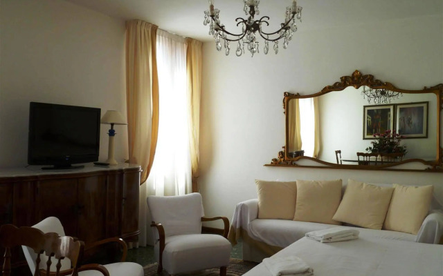VeniceIN Apartments