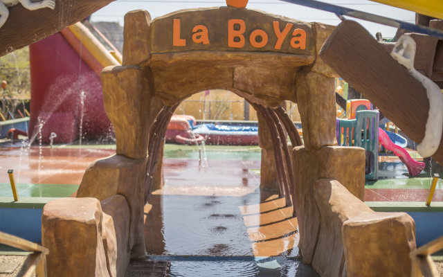La Boya Hotel y Parque Acuático