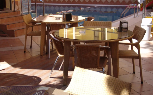 Kleopatra İkiz Otel