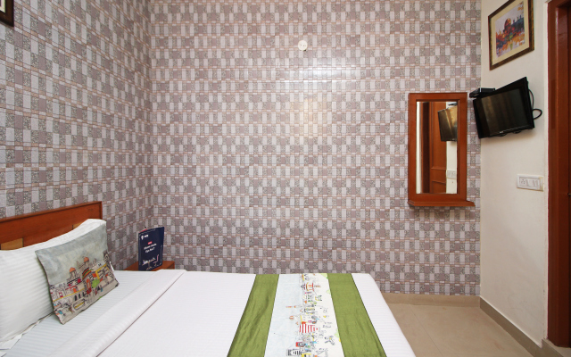 OYO 4205 Hotel Anuj Regency